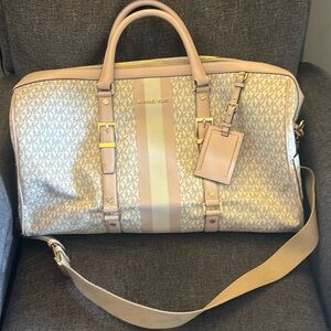 Michael Kors large tote luggage